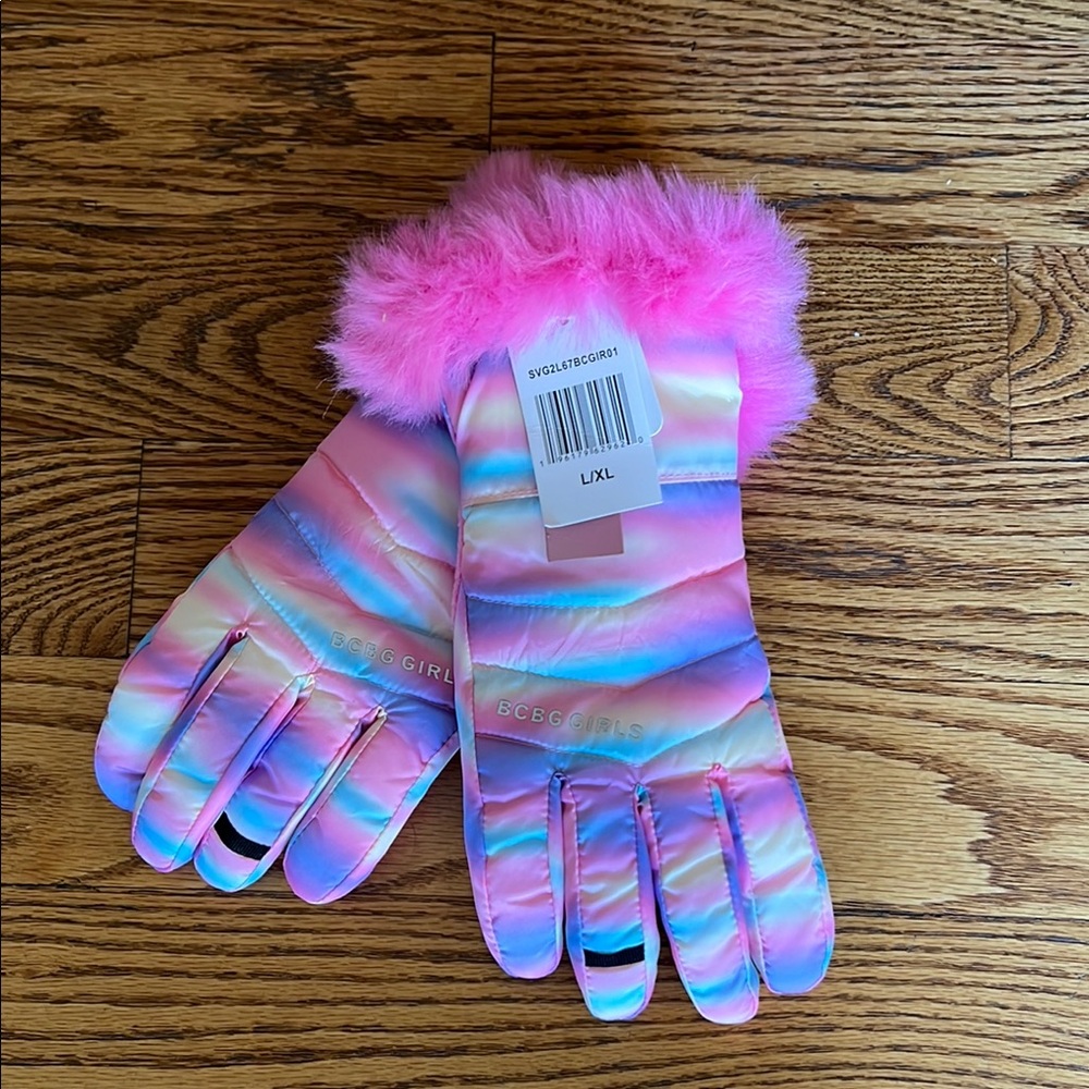 NWT Girls BCBG Gloves